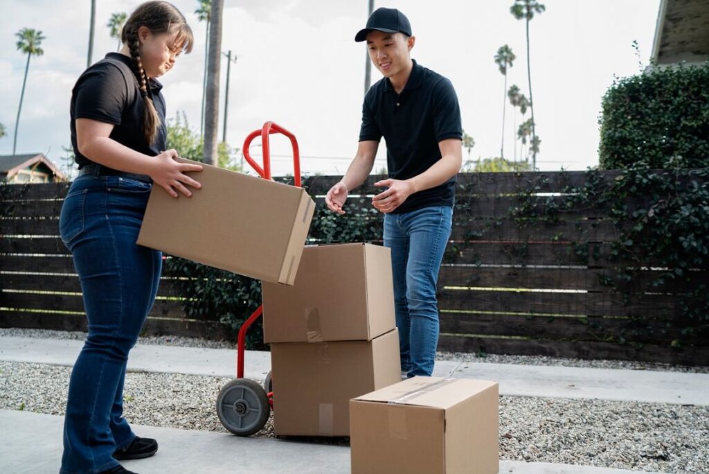 Senior relocation planning, moving toronto, ontario moving, local moving toronto;